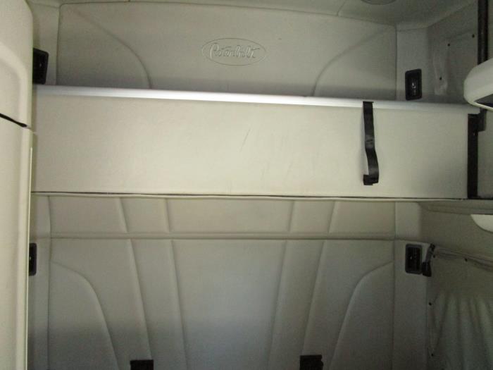 2021 Peterbilt 579-23