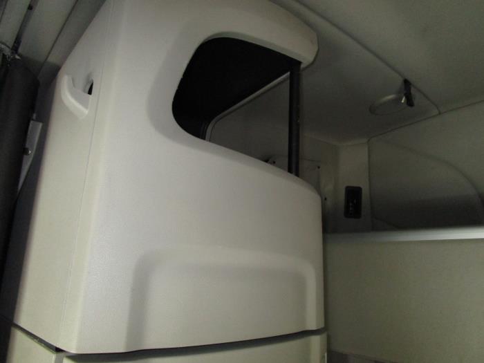 2021 Peterbilt 579-27