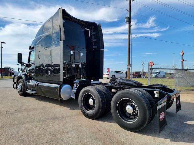 2022 Peterbilt 579-5