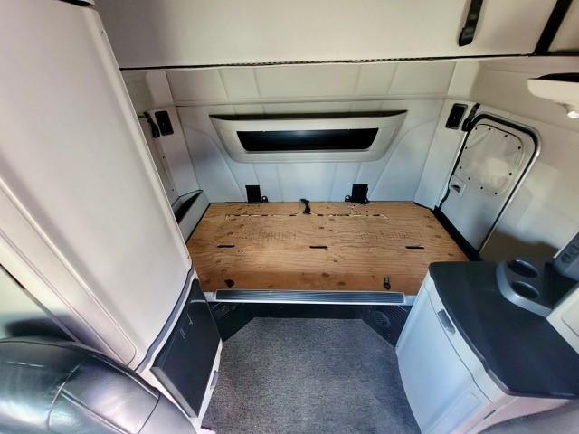 2022 Peterbilt 579-11