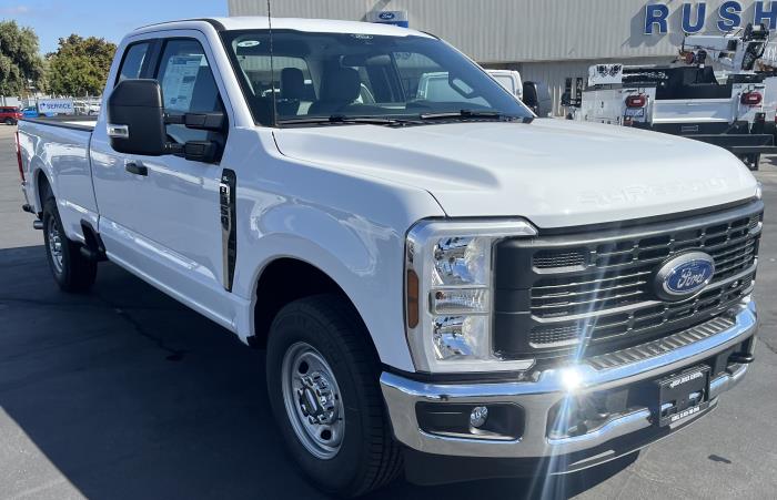 2026 Ford F-250 XL photo 2