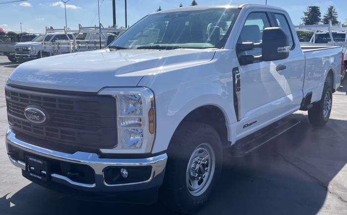 2026 Ford F-350 XL photo 2