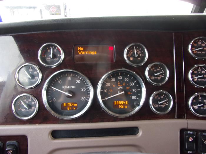 2022 Peterbilt 389-10