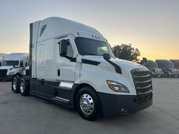 2021 Freightliner Cascadia-2