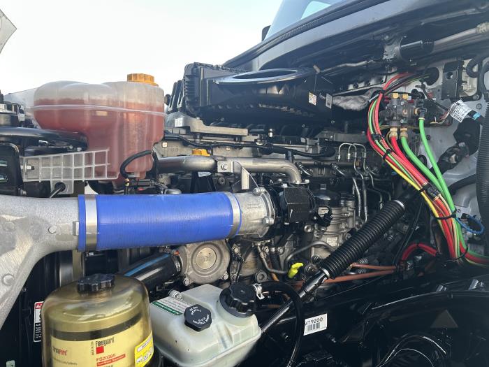 2021 Freightliner Cascadia-13
