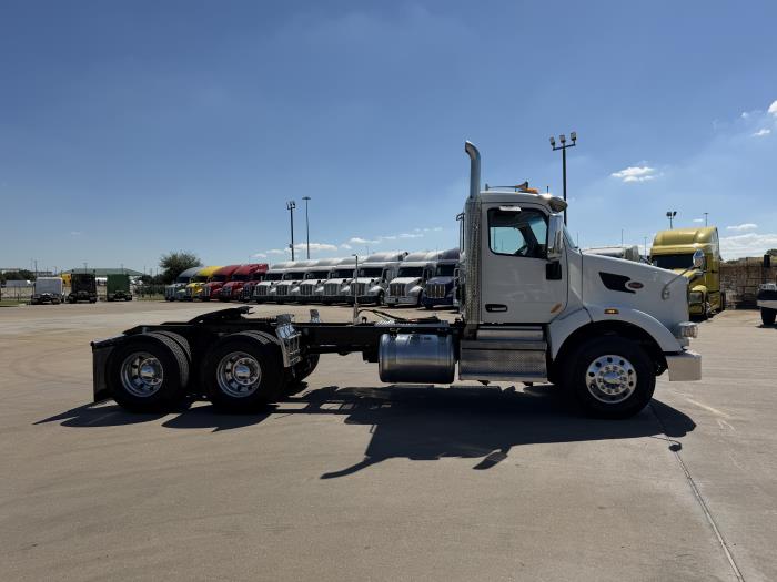 2021 Peterbilt 567-6