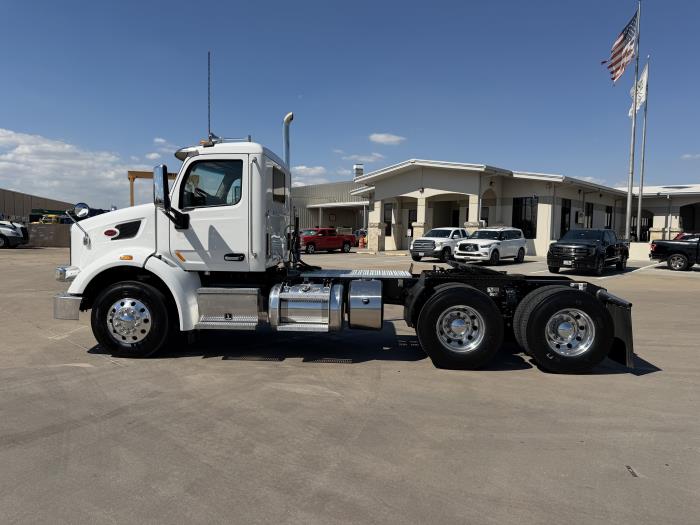 2021 Peterbilt 567-2