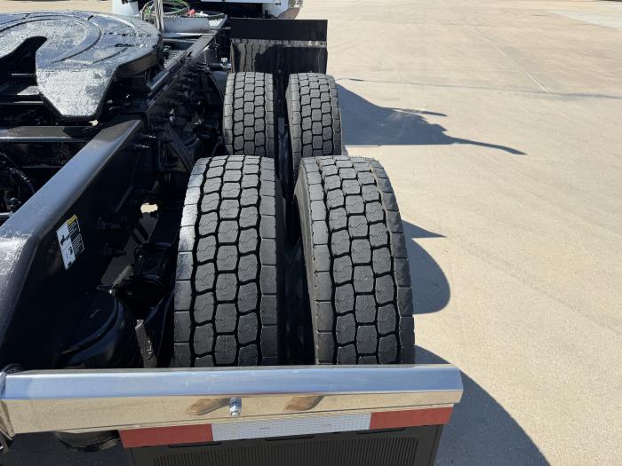 2021 Peterbilt 567-11