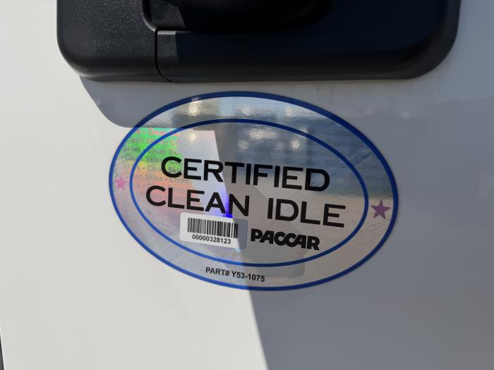 2021 Peterbilt 567-15