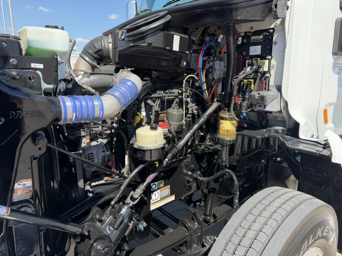 2021 Peterbilt 567-16