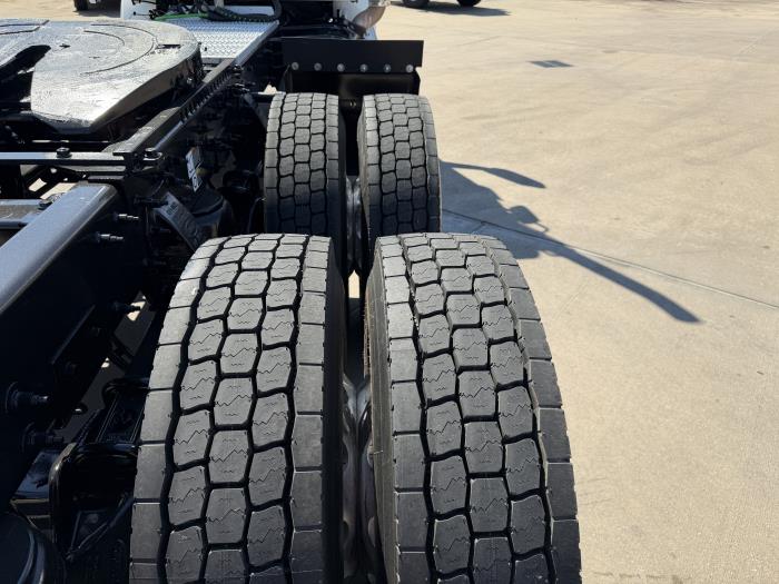 2021 Peterbilt 567-11