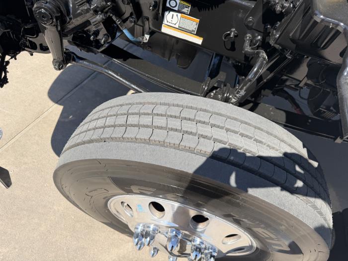 2021 Peterbilt 567-18