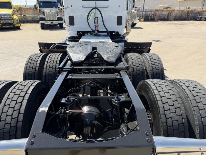 2021 Peterbilt 567-13
