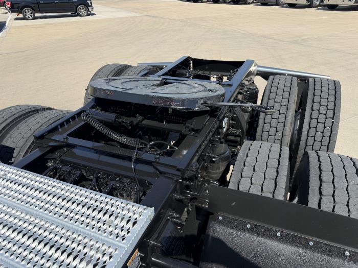 2021 Peterbilt 567-14