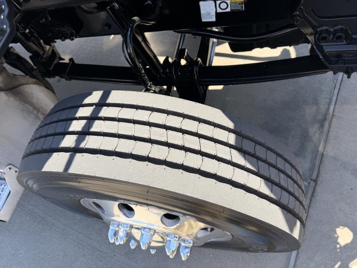 2021 Peterbilt 567-21