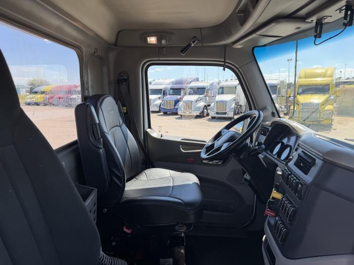 2021 Peterbilt 567-23