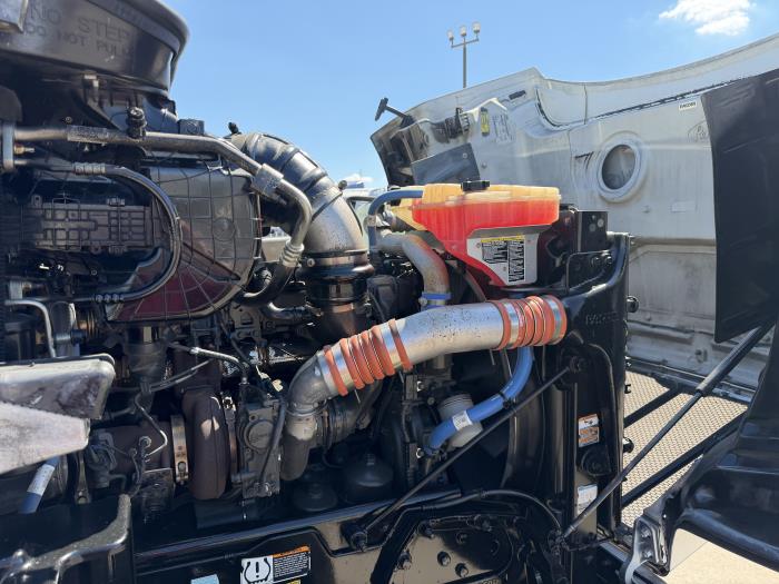 2021 Peterbilt 567-19