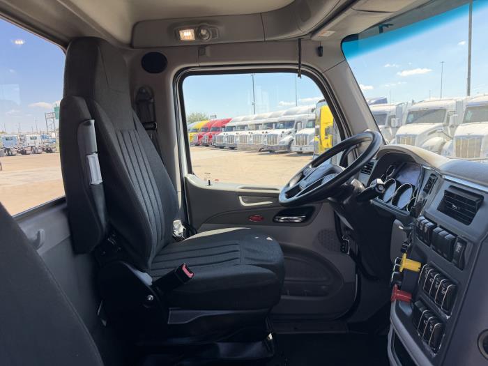 2021 Peterbilt 567-22