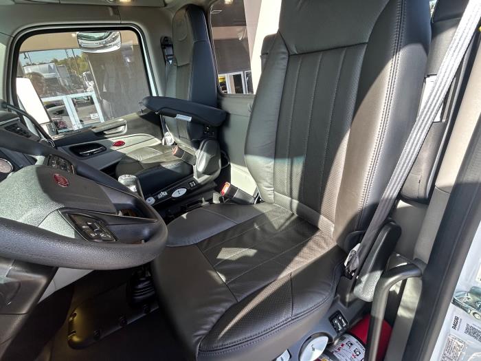 2026 Peterbilt 567-3