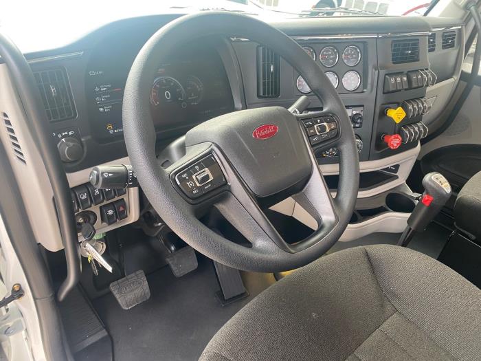2026 Peterbilt 589-12