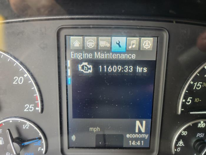 2021 Freightliner Cascadia-18