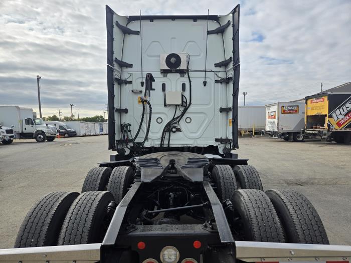 2021 Freightliner Cascadia-5