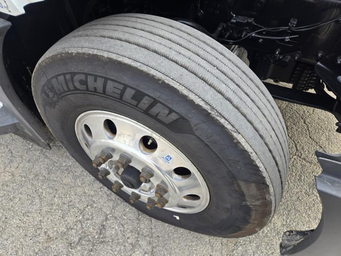 2021 Freightliner Cascadia-27