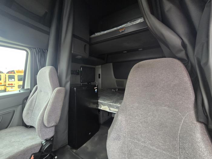 2024 International LT625-8