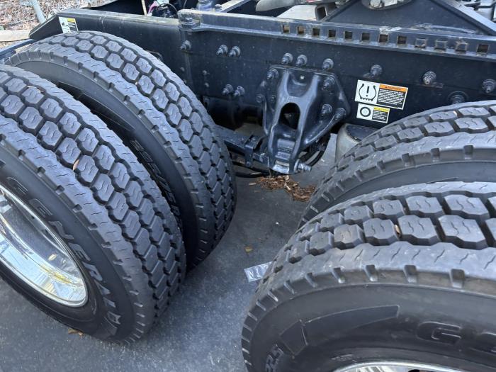 2021 Peterbilt 579-4