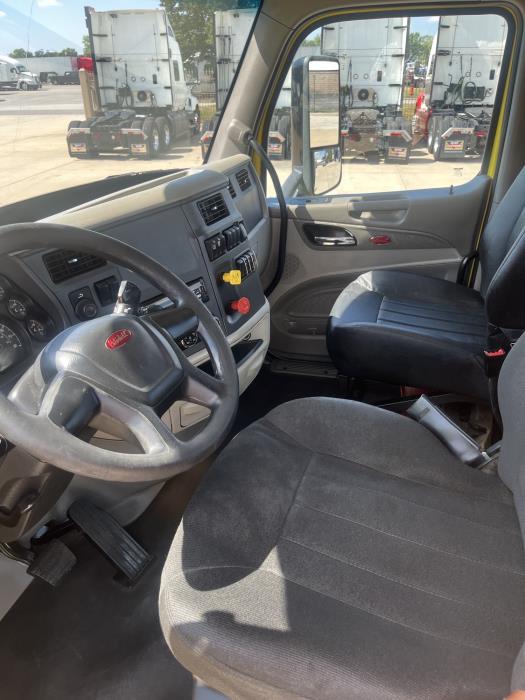 2021 Peterbilt 579-10