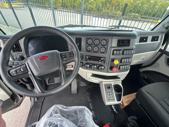 2026 Peterbilt 567-3