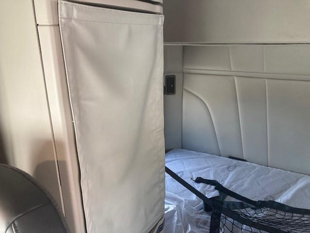 2026 Peterbilt 579-11