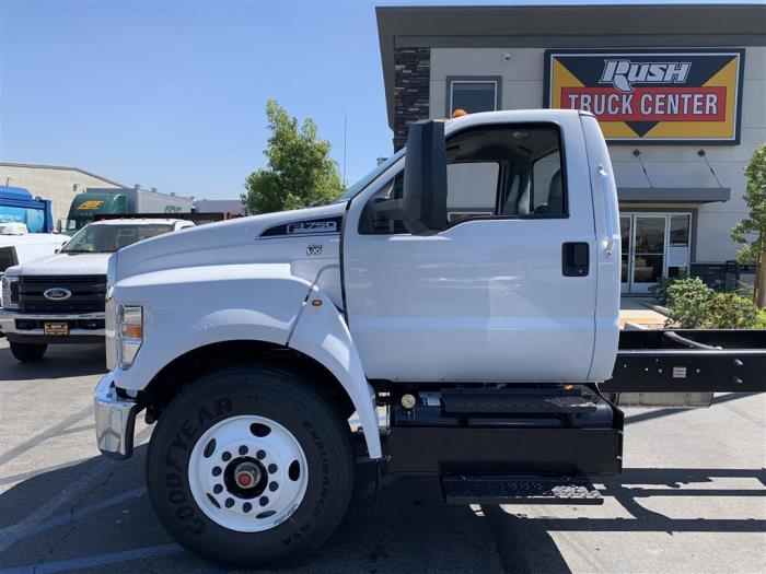 2026 Ford F-750-8