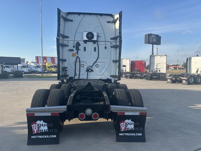 2021 Freightliner Cascadia-5