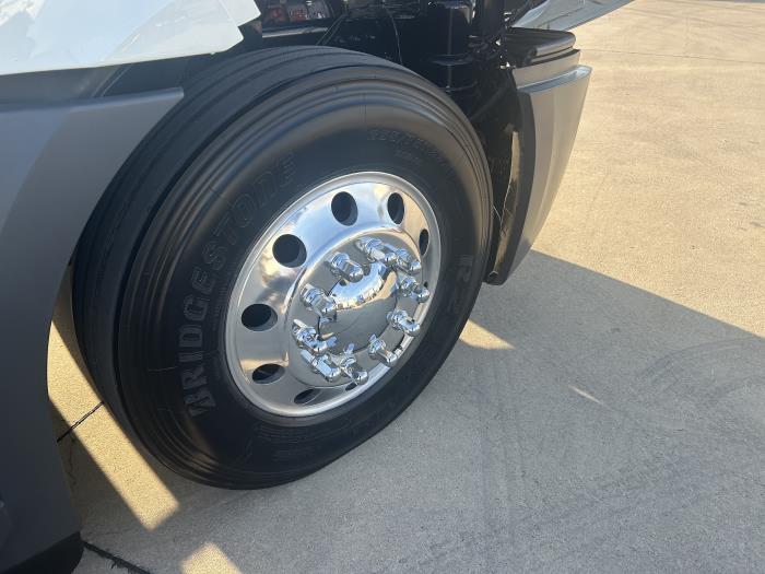 2021 Freightliner Cascadia-15