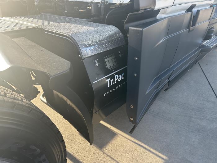 2021 Freightliner Cascadia-16