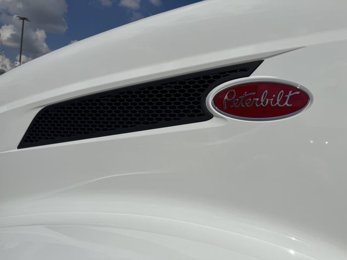 2026 Peterbilt 579-10