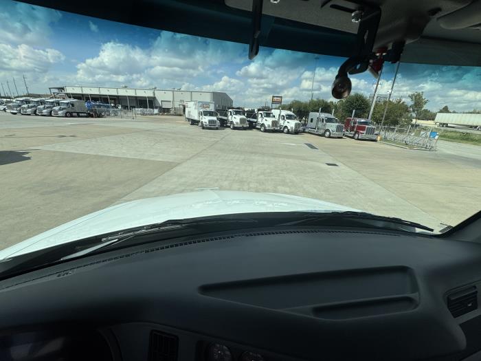 2026 Peterbilt 579-17