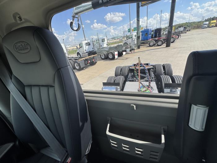 2026 Peterbilt 579-19