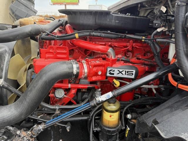 2019 International LT625-15