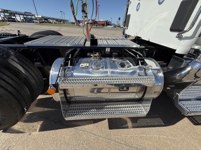 2026 Peterbilt 589-26