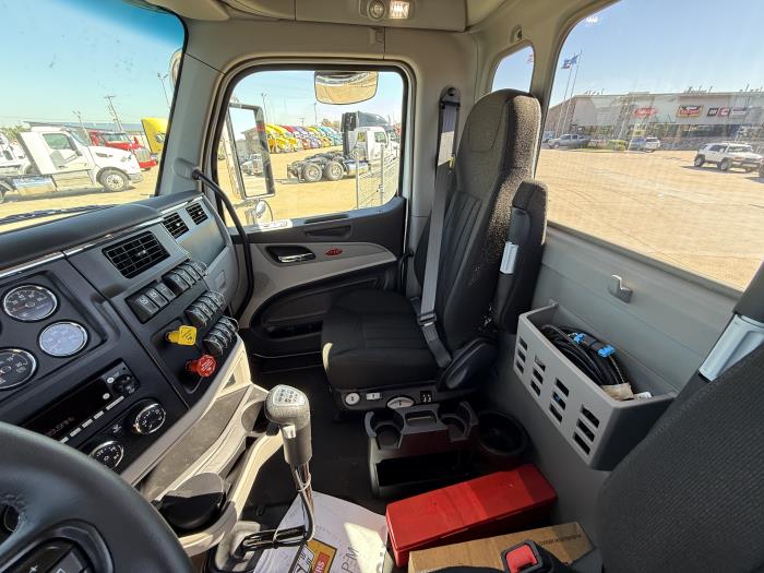 2026 Peterbilt 589-31