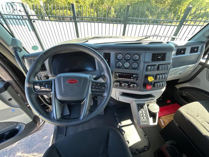 2026 Peterbilt 567-2