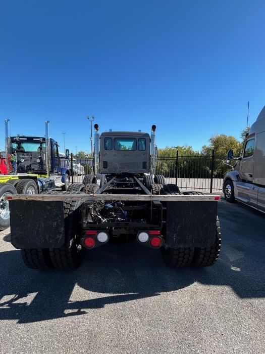 2026 Peterbilt 567-6