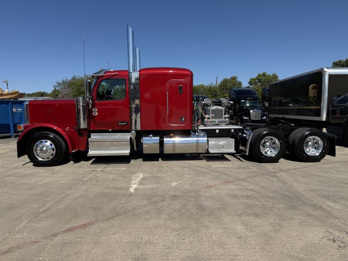 2026 Peterbilt 589-4