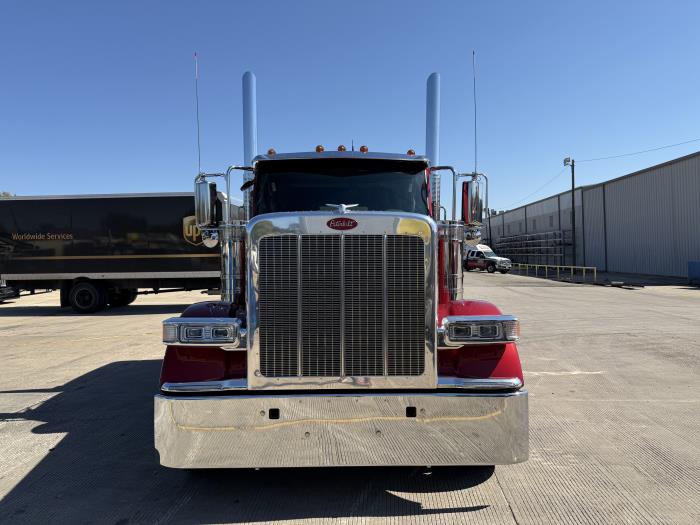 2026 Peterbilt 589-12