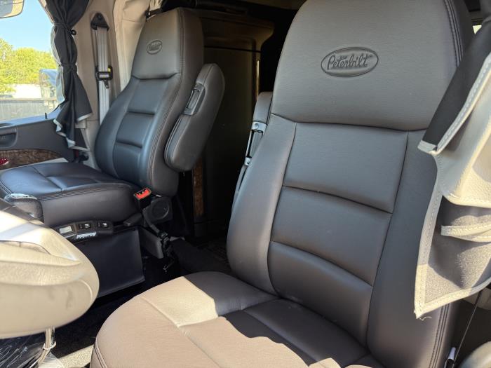 2026 Peterbilt 589-31