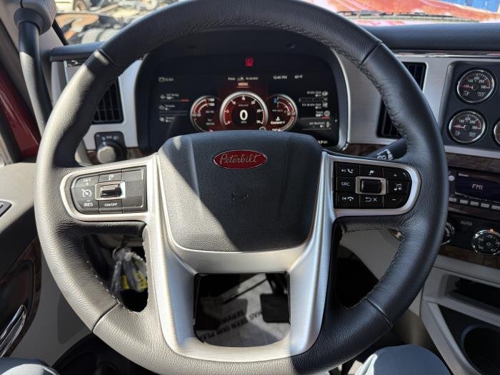 2026 Peterbilt 589-32