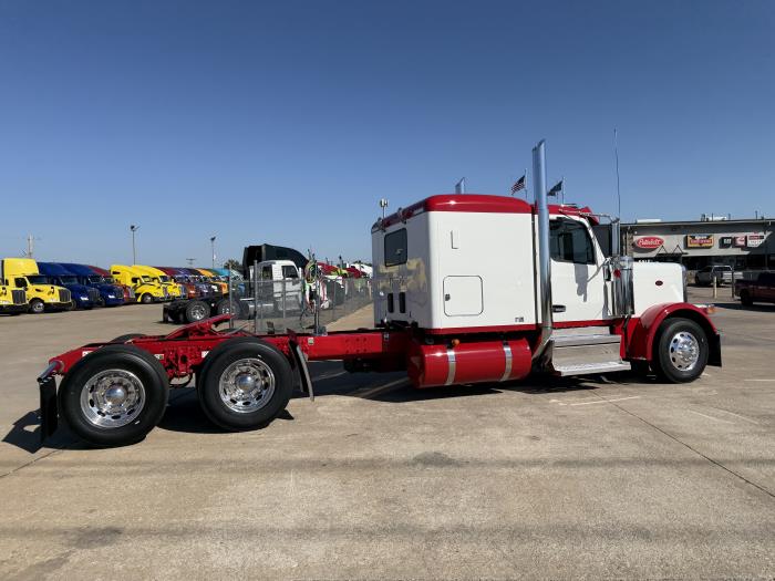 2026 Peterbilt 589-23