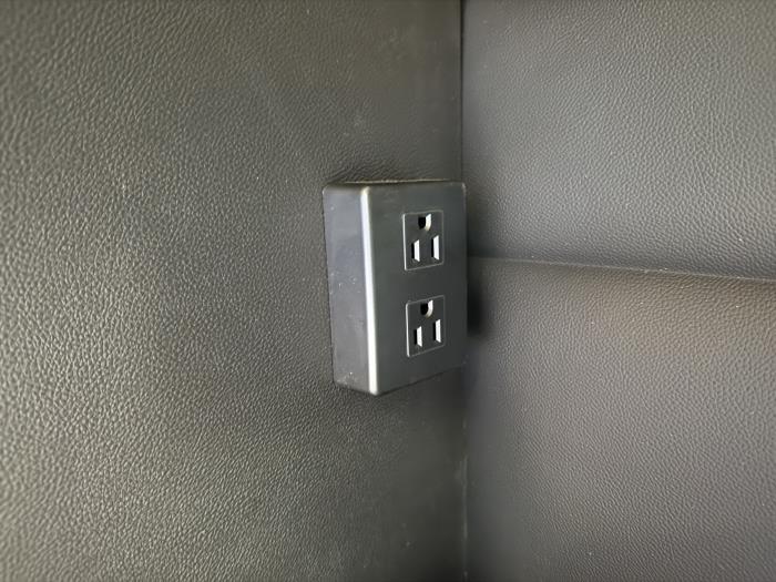 2026 Peterbilt 589-52